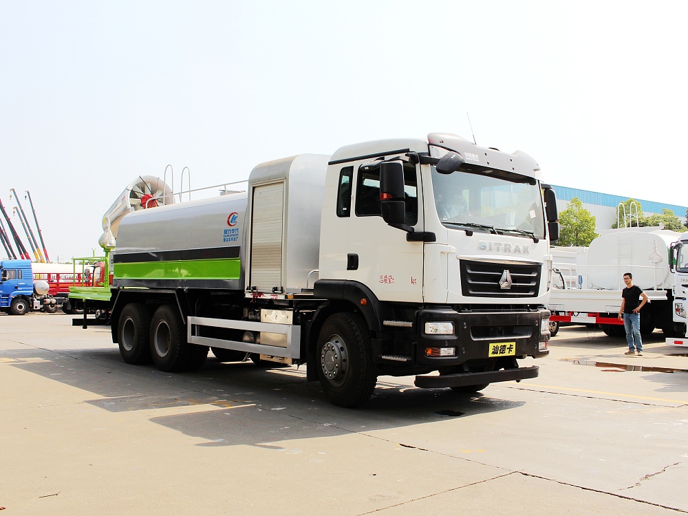 國六重汽汕德卡后雙橋16立方霧炮車/50-120米霧炮