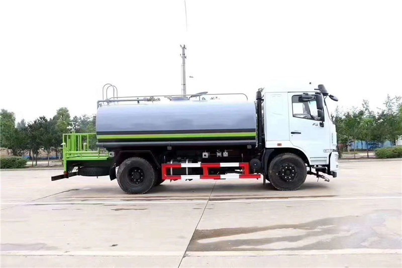 國(guó)六東風(fēng)華神F5 12噸灑水車