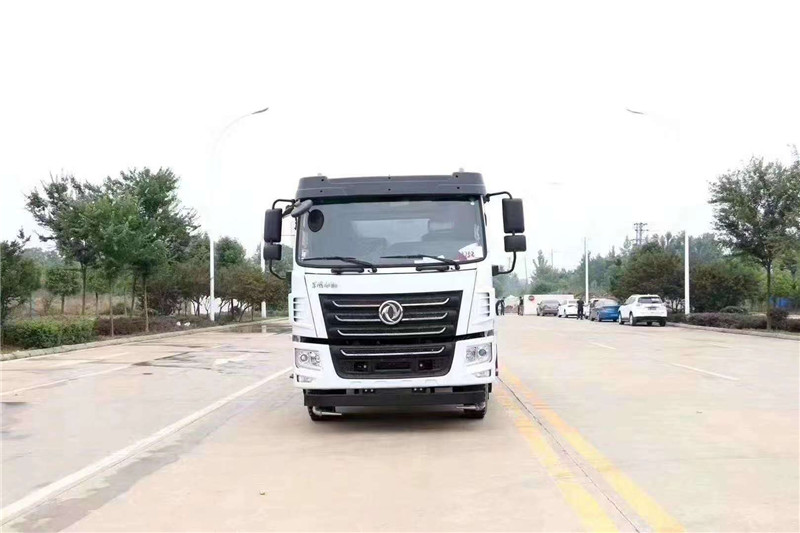 國(guó)六東風(fēng)華神F5 12噸灑水車