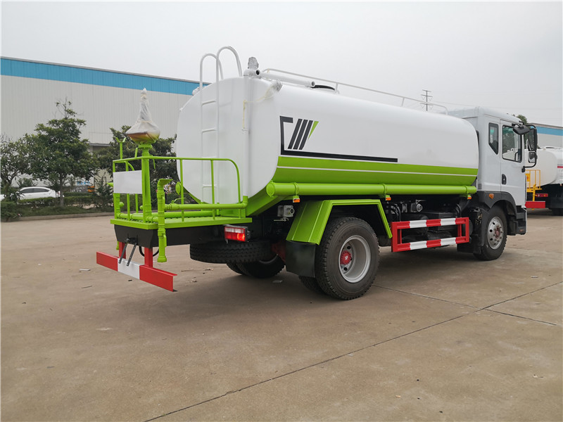 國六東風(fēng)多利卡D9 12噸灑水車