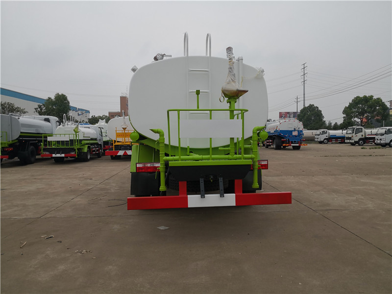 國六東風(fēng)多利卡D9 12噸灑水車