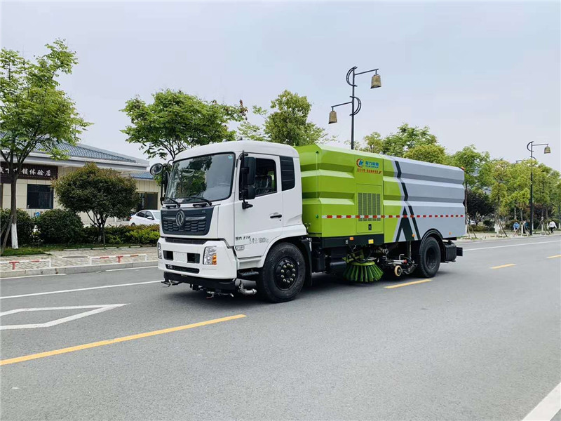 國(guó)六天錦洗掃車(chē)程力集團(tuán)廠(chǎng)家直銷(xiāo)