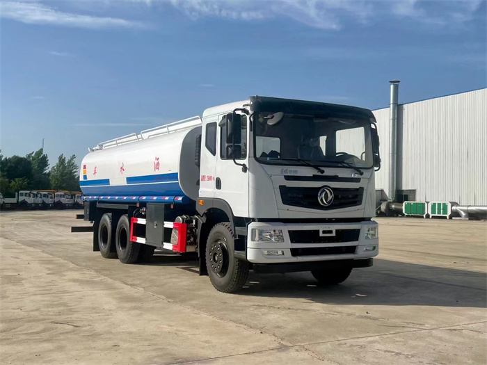 國(guó)六東風(fēng)華神T5后雙橋20噸灑水車